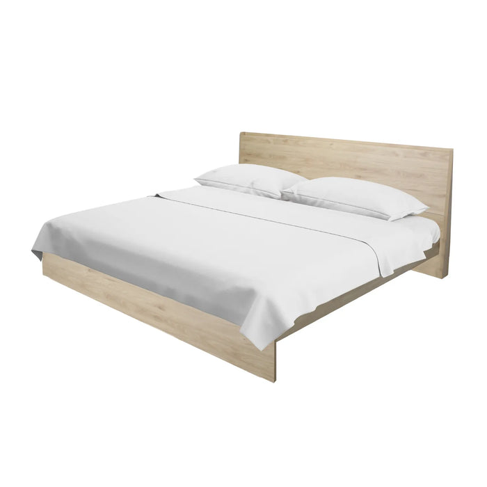 Cama Marsala minimalista con cabecera en recámara moderna