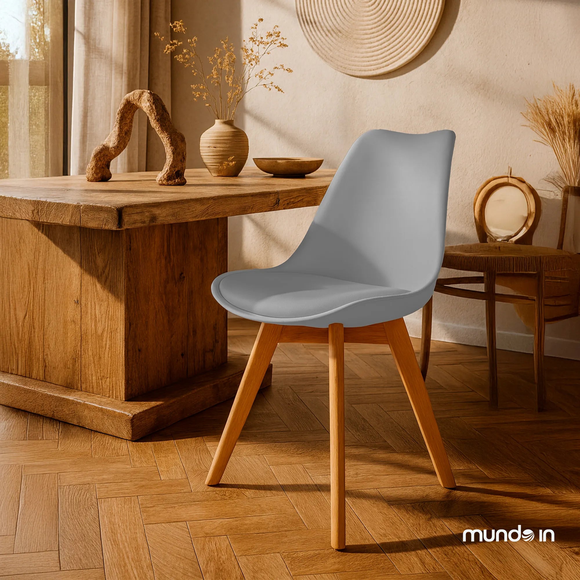 Silla Frankfurt acojinada | Silla Eames para comedor