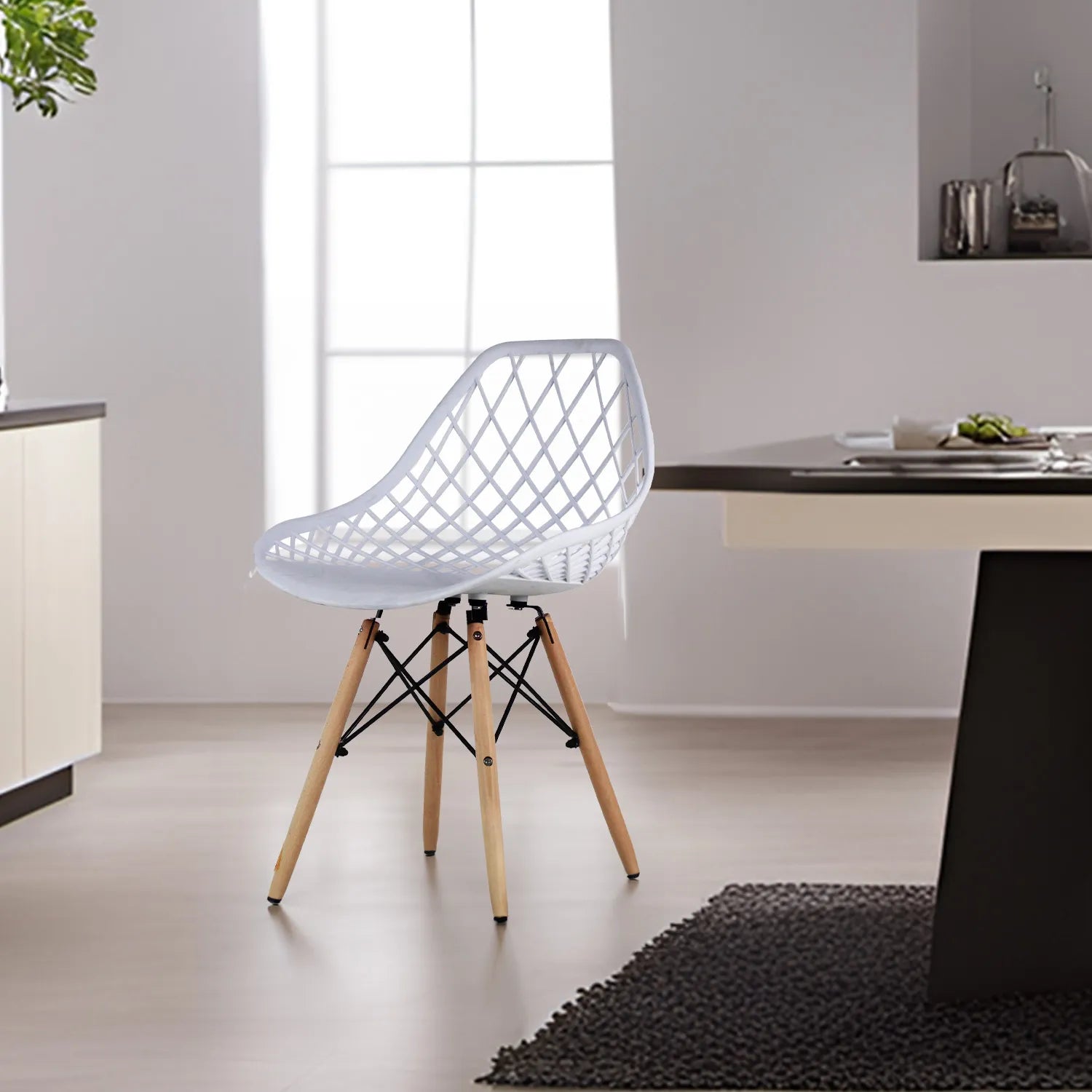 Silla Oslo Vento | Silla Eames para comedor con diseño calado