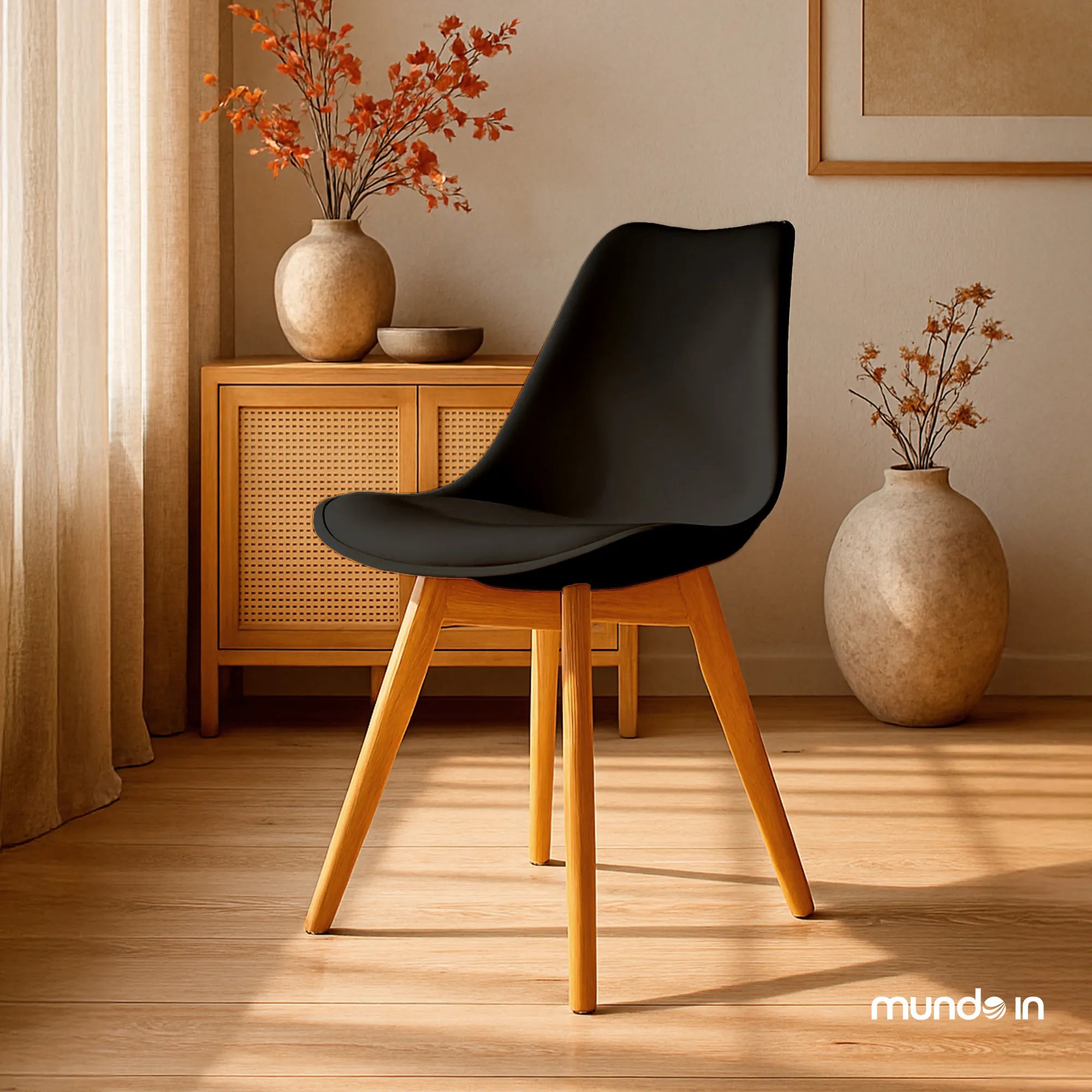 Silla Frankfurt acojinada | Silla Eames para comedor