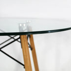 Comedor Mesa Cristal T8 + 4 Sillas Moura