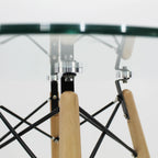 Comedor Mesa Cristal T8 + 4 Sillas Moura