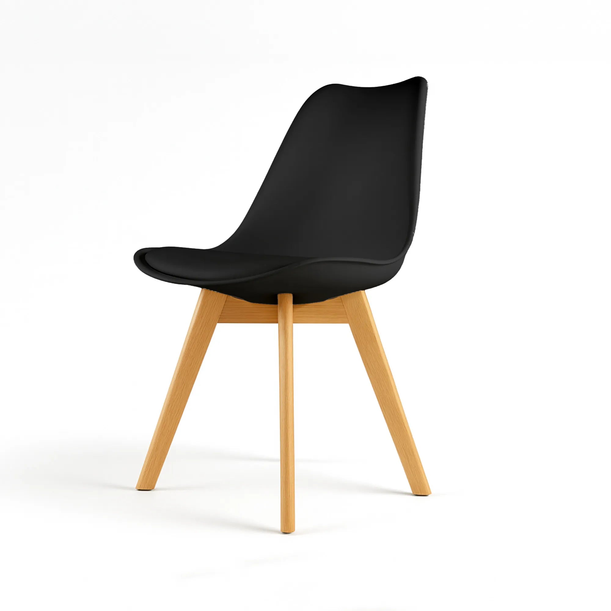 Silla Frankfurt acojinada | Silla Eames para comedor