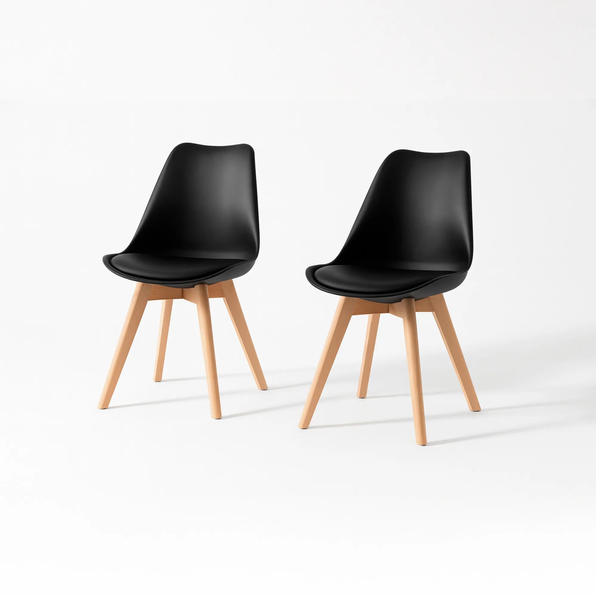 Set de 2 Sillas Frankfurt | Sillas Eames acojinadas para comedor