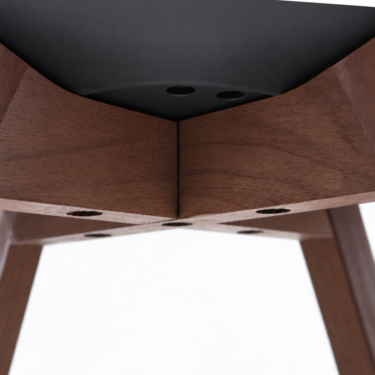 Silla Frankfurt acojinada  para comedor Nogal