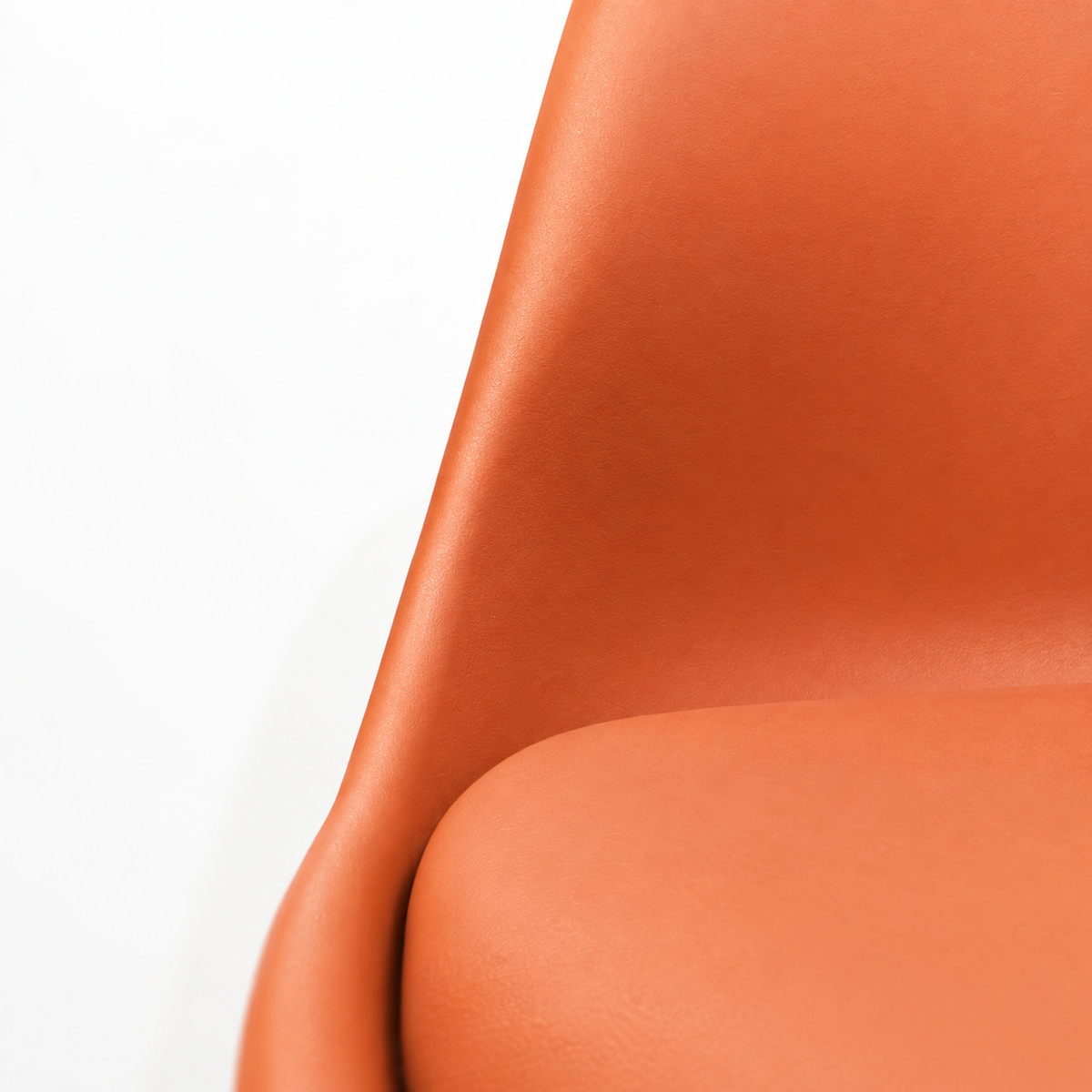 Silla Frankfurt acojinada  para comedor Nogal
