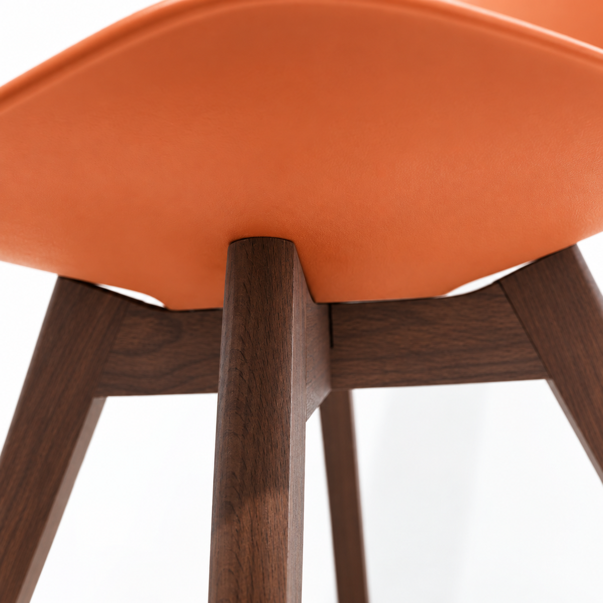 Silla Frankfurt acojinada  para comedor Nogal