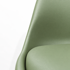 Silla Frankfurt acojinada  para comedor Nogal