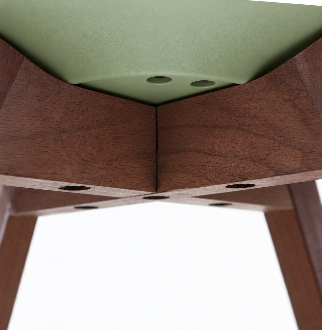Silla Frankfurt acojinada  para comedor Nogal