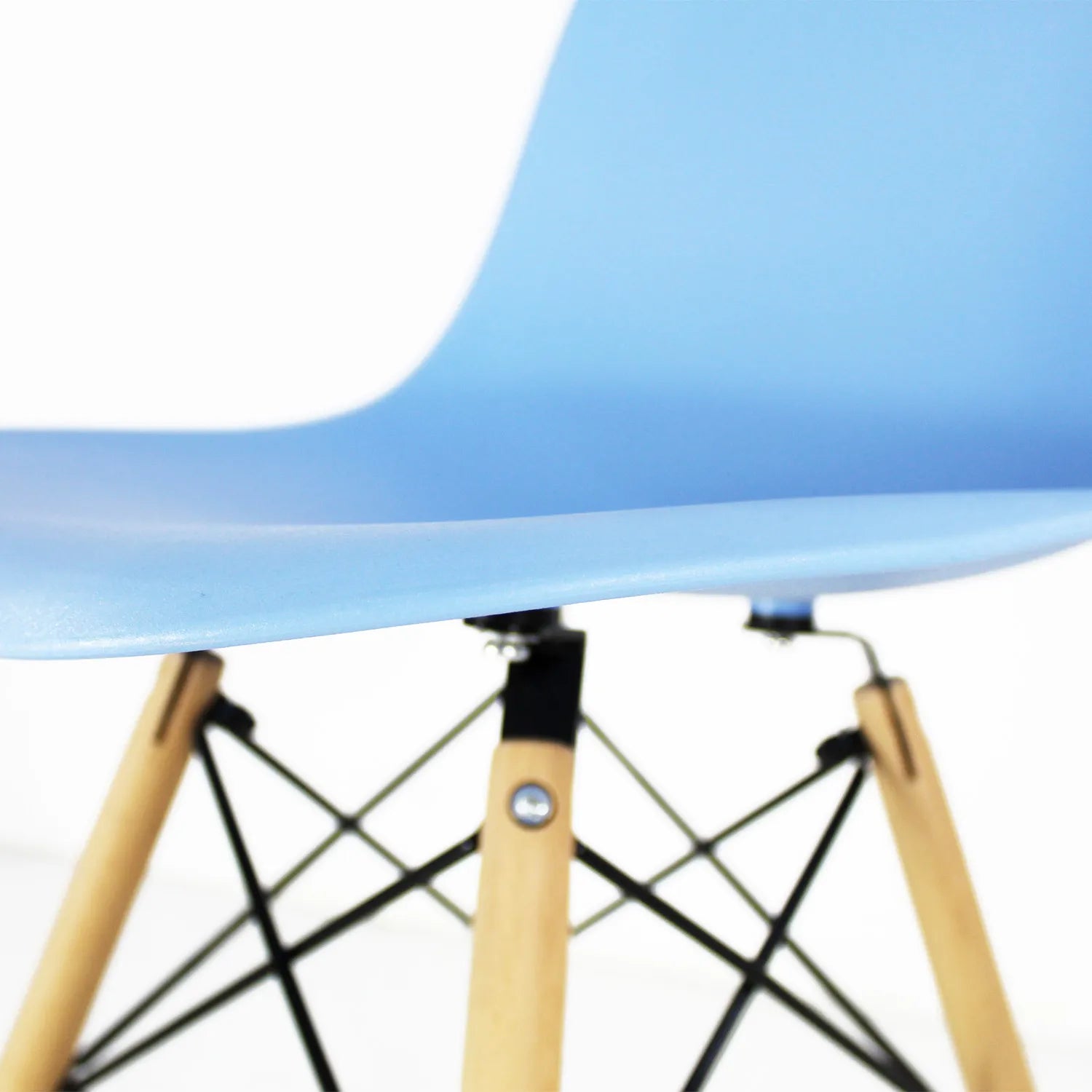 Silla Oslo Eames | Silla de comedor escandinava