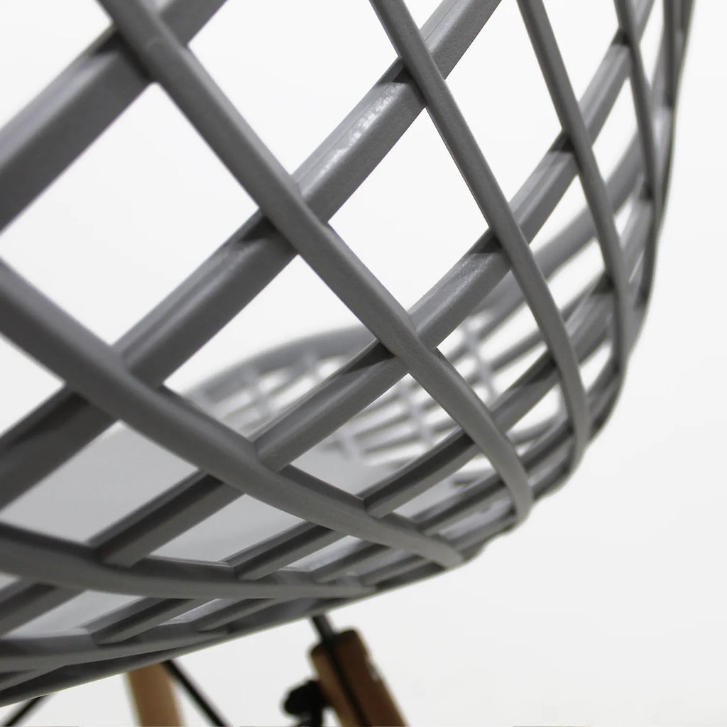 Silla Oslo Vento | Silla Eames para comedor con diseño calado