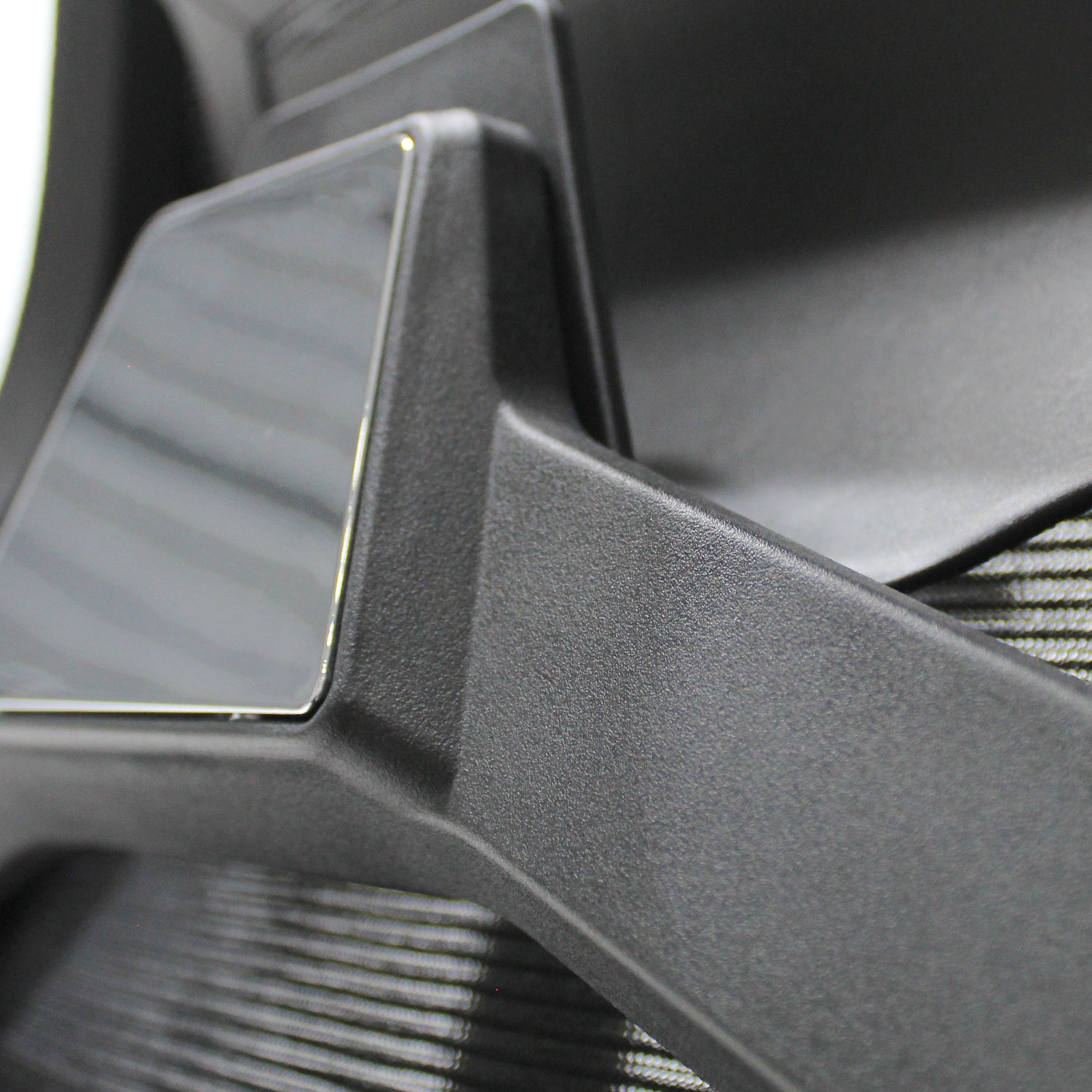 Sillón Directiva Carrara A - MUNDO IN